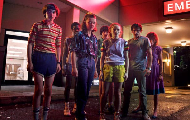 Xem Phim Cậu Bé Mất Tích (Phần 3), Stranger Things (Season 3) 2019