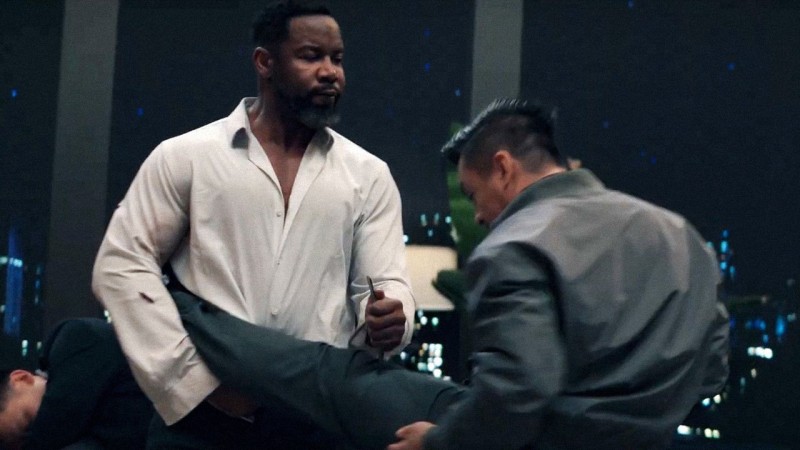 Xem Phim Cú Đảo Quyền, Hostile Takeover 2025