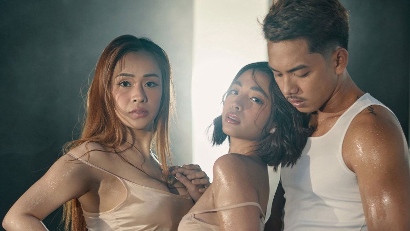 Xem Phim Hai Chị Em, Basang Basa 2025