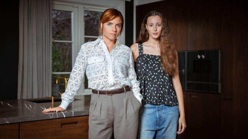 Xem Phim Khách Sạn Vườn Xoài, Mango 2025 Xem Phim Khách Sạn Vườn Xoài, Mango 2025