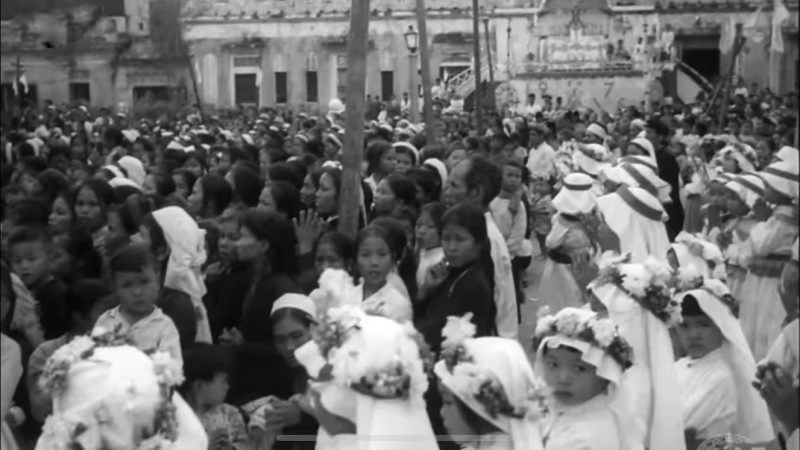 Xem Phim Ngày Lễ Thánh, The Holy Day 1976