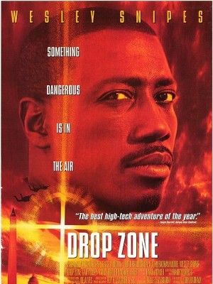 Vùng Trời Tự Do (Drop Zone) (1994)